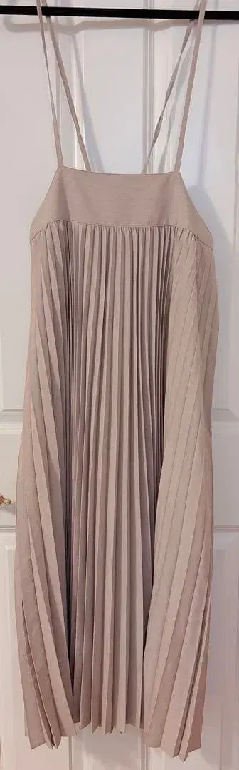 새상품급 Gready Brilliant 올 시즌 가 플리츠 원피스