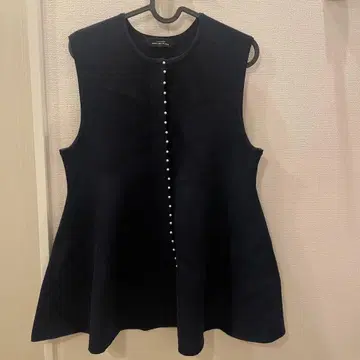 그린 라벨 펄 장식 베스트