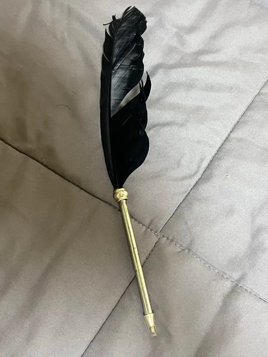 Bangtan Boys Bts Black Swan Quill Pen