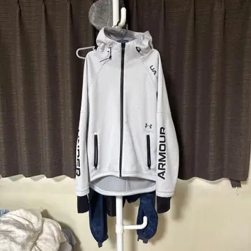 언더아머 후드 부착 그레이 후드티