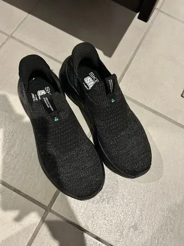 SKECHERS Slip-ins 블랙 슬립온