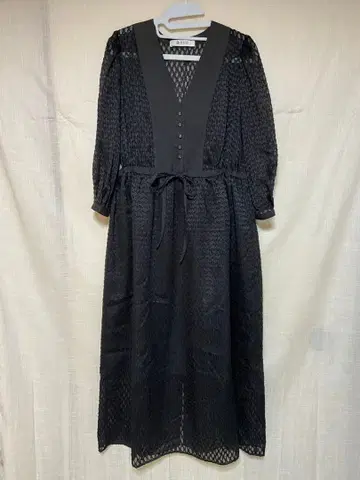 nano universe 블랙 V넥 원피스 시스루