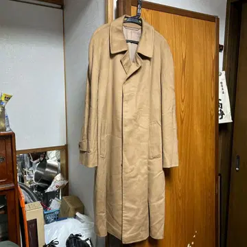 베이지 스텐카라 코트 새틴 안감 부착