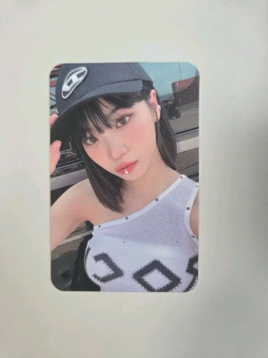 Le Sserafim Chaewon Poca wts