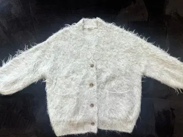 화이트 퍼풍 가디건