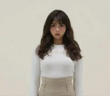 ANDMARY Mary 로고 탑 화이트 x 베이지