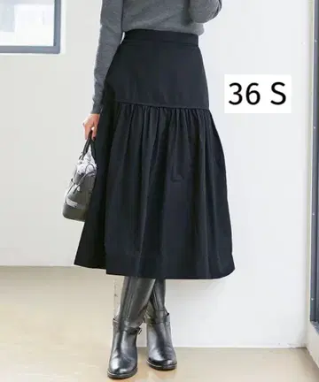 새상품급 23구 메모리 타프타 캉캉 스커트 블랙 컬러 36 S