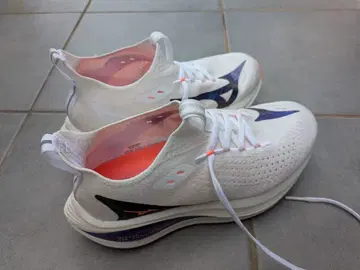 미즈노 네오 비스타2 (23.5cm)