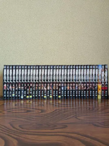 공식 가이드북 포함 진격의 거인 전권 (1~34권)