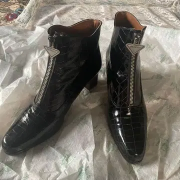 레이디 마드라스 블랙 천연 가죽 엠보 숏부츠