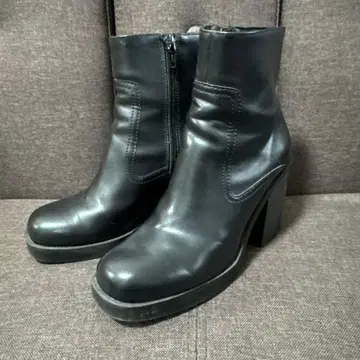 H&M 블랙 가죽 부츠 사이드 지퍼 하이힐