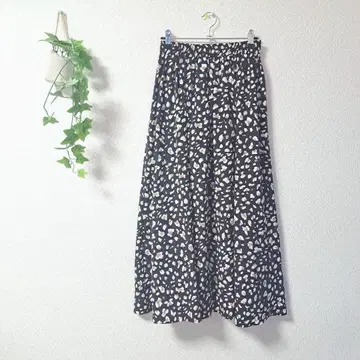 [INGNI] 레오파드 무늬 스커트(M)/롱 기장 플레어 올 패턴