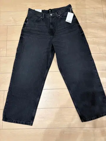 H&M 배기 핏 데님 블랙 L 미사용 새상품