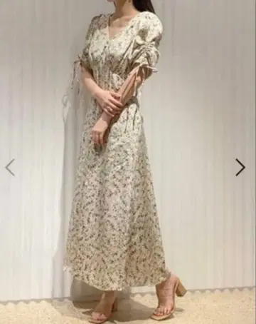 SNIDEL 바리에이션 머메이드 프린트 원피스