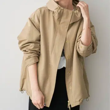 Spick and Span 발수 마운틴 후드티