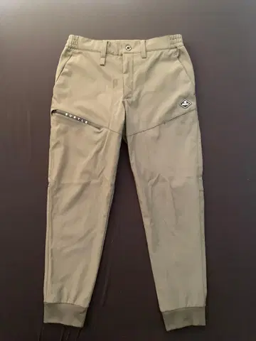 [ 새상품 ] 바틀 823 14.밀스 그린 L 웜업 팬츠