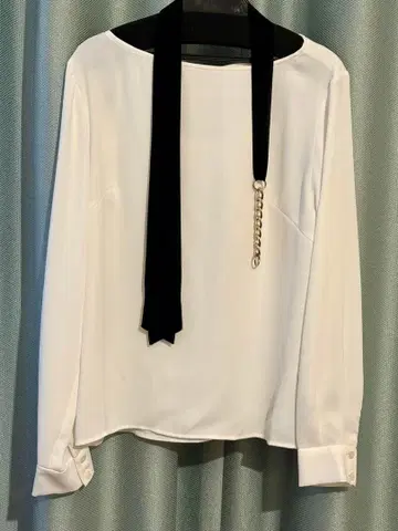 PINKY & DIANNE 화이트 긴팔 셔츠 38