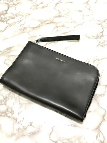 다케오 키쿠치 가죽 클러치백