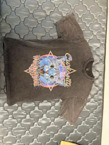 워시 가공 빈티지풍 T셔츠