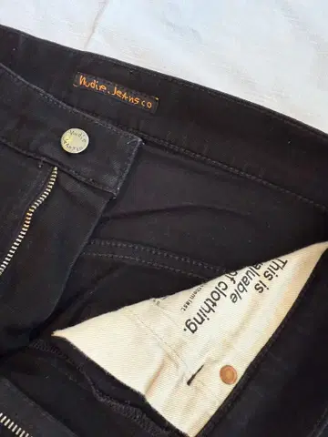 누디 진 데님 Thin Finn Dry Ever Black