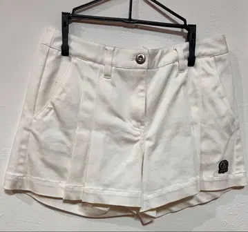 화이트 숏팬츠 플리츠 and per se