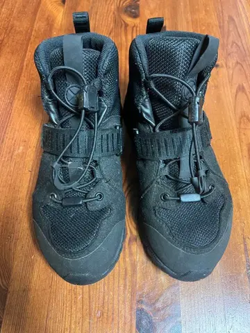 에어 퍼퓸 블랙 트레킹 슈즈 US 5.5