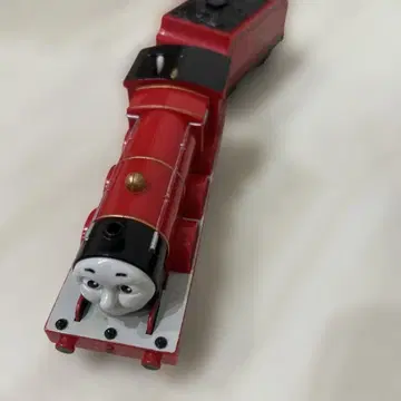 프라레일 말하는 제임스