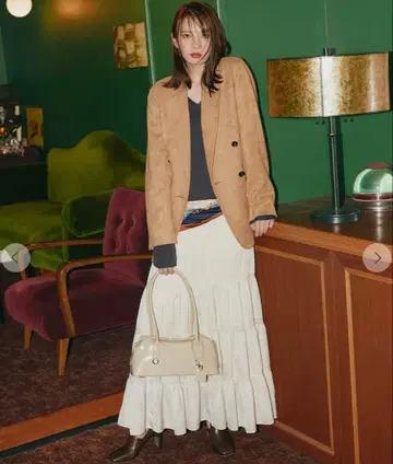 COCO DEAL 레이스 절개 티어드 새틴 스커트