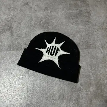 HUF 블랙 니트 모자 별 모양 로고