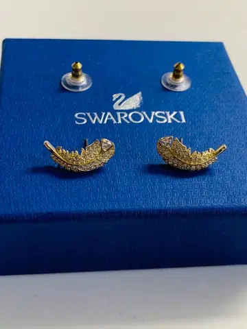 스와로브스키 Swarovski 페더 깃털 NICE 스터드 귀걸이