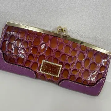 ANNA SUI 안나수이 장지갑 에나멜 가마구치 악어 엠보싱 퍼플