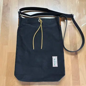 이치자와 한푸 숄더백 블랙