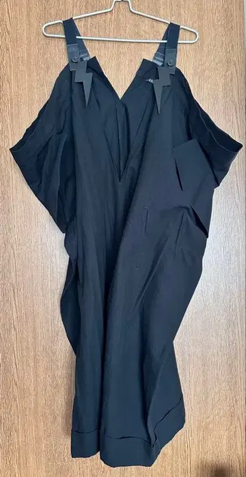 LIMIfeu 리미푸 블랙 원피스