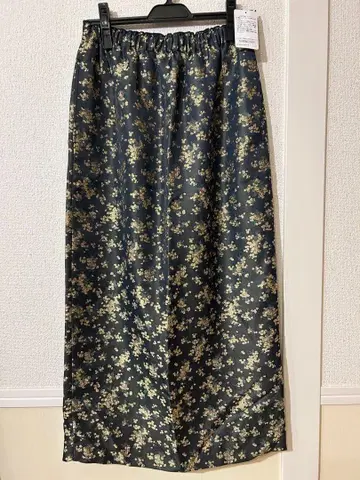 슬로브 이에나 I라인 스커트