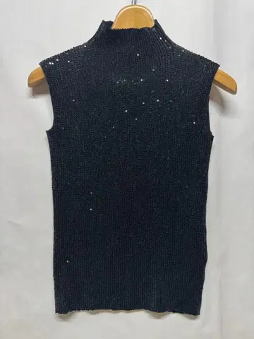 SPECCHIO 스팽글 리브 하이넥 블랙 40