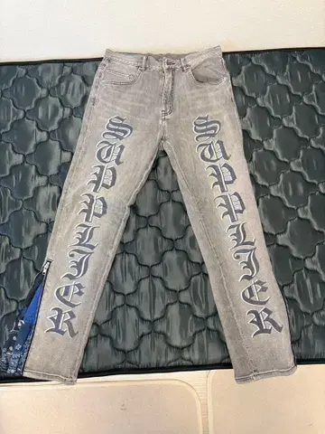 SUPPLIER 그레이 데님 팬츠