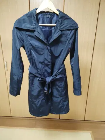 LAUTREAMONT 네이비 트렌치코트 36