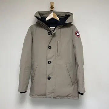 새상품급 기간 한정 가격 인하 CANADA GOOSE 다운 자켓 베이지