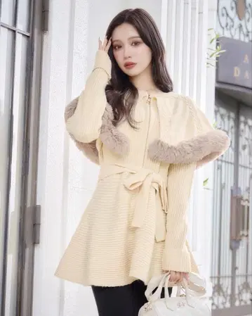 rady 케이프 니트 코트