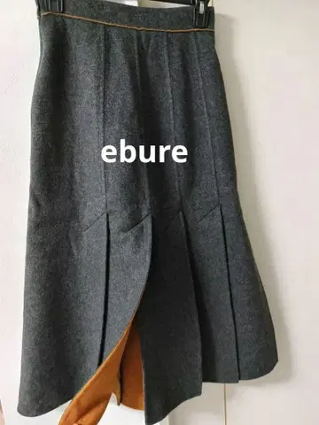ebure 바이컬러 울 슬릿 스커트 36