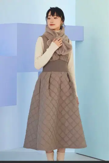 루일 에 부티크 퀼팅 롱 원피스