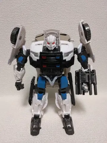 TLK 바리케이드 확대판 화이트칼라 비정품 트랜스포머