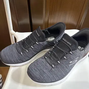 스케쳐스 슬립인