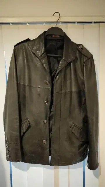 TAKEO KIKUCHI 블랙 가죽 자켓 M 사이즈 상당