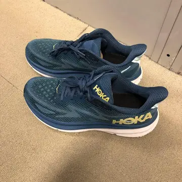 HOKA ONE ONE CLIFTON 9 네이비 10.5D