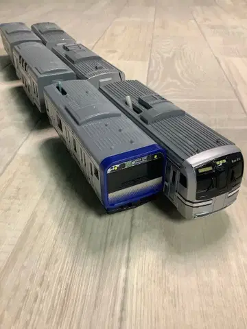 프라레일 E217계 요코스카선 E235계 요코스카선