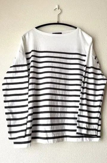 가격 인하 하자 있음 미사용 새상품 Le Minor 루미노아 보더 티셔츠