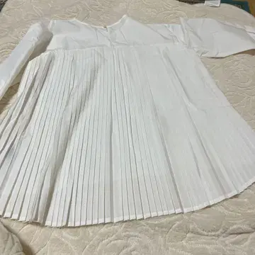 블라우스와 베스트 2종 세트 미사용 새상품