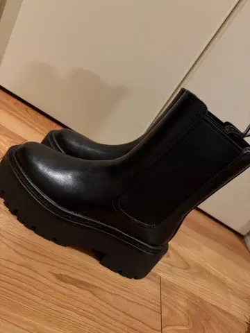 H&M 새상품 통굽 부츠