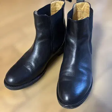 블랙 가죽 사이드 고어 숏부츠